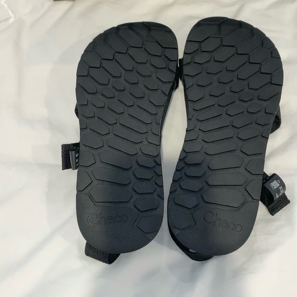New MEN’S CHACO black SANDALS size 8